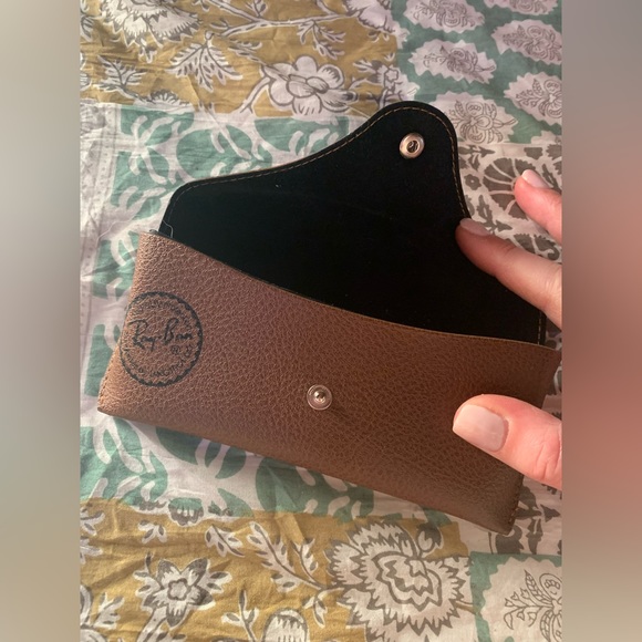 ray ban case - Picture 1 of 2